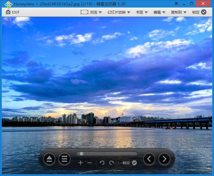 #软件 #图像 #工具🎑 Honeyview - 轻量而快速的图片查看器▎软件功能：图像查看器▎软件平台：#Windows▎软件介绍：一款快速的图片查看器，可以显示包括 GPS 信息在内的 JPEG 格式的 EXIF 信息，支持对图像格式进行批量转换和调整大小、显示 GIF 和 WebP 动图、无需解压即可直接查看压缩包中的图像